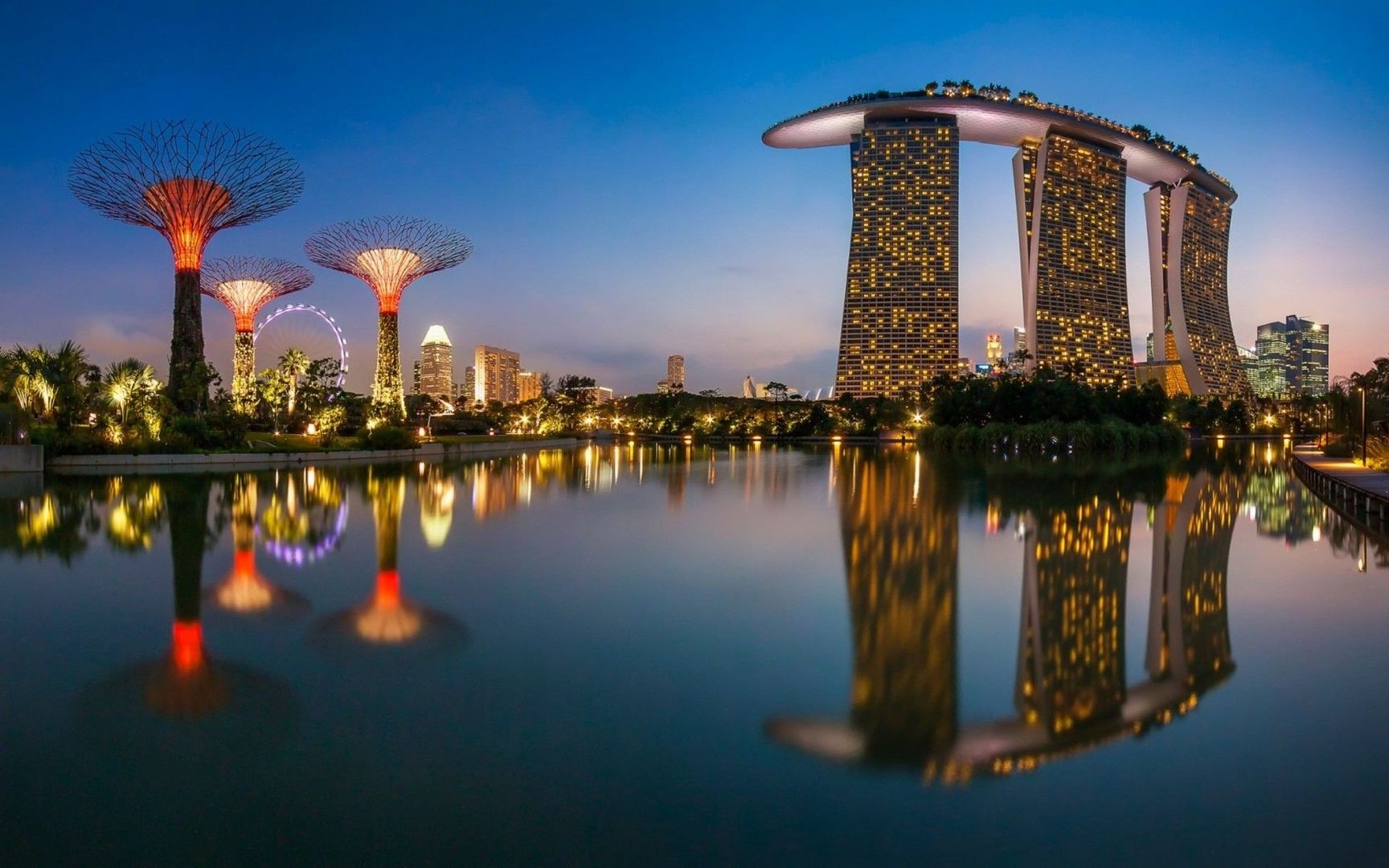 Singapore Travel Tips for Business Travelers